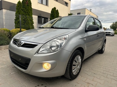 Hyundai i20 БЕНЗИН-КЛИМАТИК