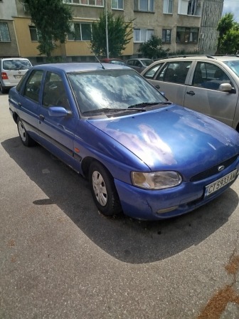 Ford Escort 16i