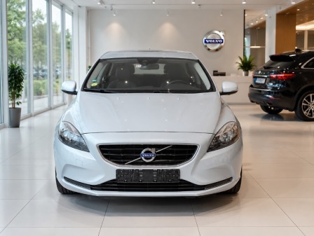 Volvo V40 2.0 D4 190к.с