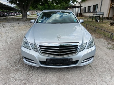 Mercedes-Benz E 220 CDI AVANTGARDE