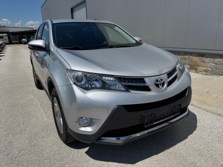 Toyota RAV 4 2.0 D4D 124k.c