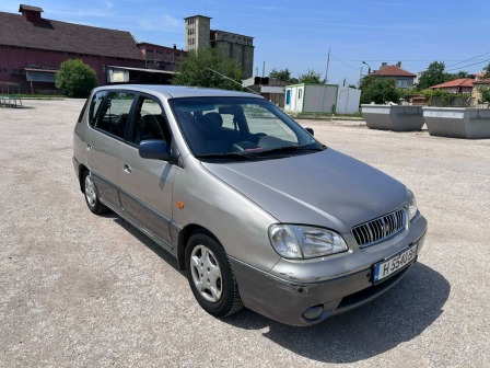 Kia Carens 1.8 газ бензин