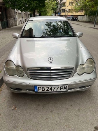 Mercedes-Benz C 220