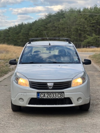 Dacia Sandero 1.4i*КЛИМА*