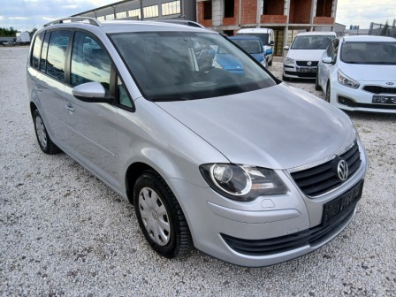 VW Touran 1.6i 102ks