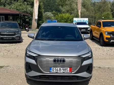Audi Q4 e-tron 45 e -tron