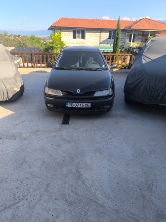 Renault Laguna 2.0i