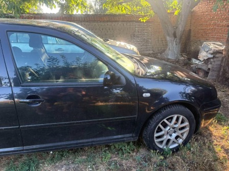 VW Golf 1.6