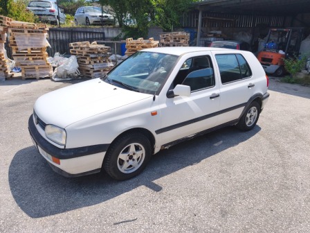 VW Golf 1.8