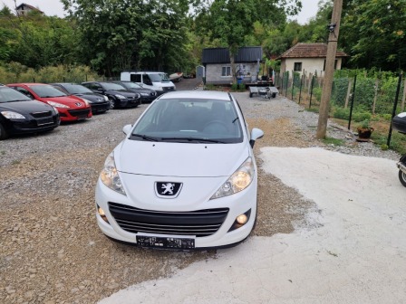 Peugeot 207 1.4i.klima