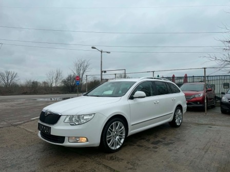 Skoda Superb 4x4*DSG*КОЖА