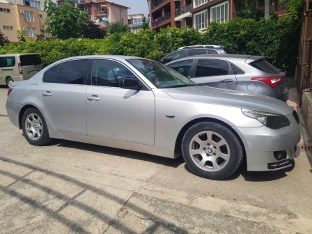 BMW 525 Lek