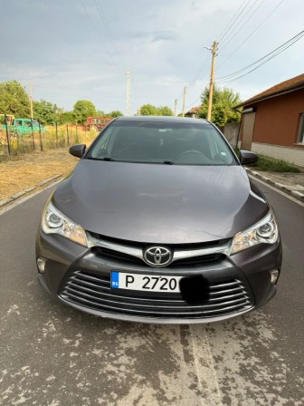 Toyota Camry 2.5 LE