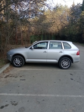 Porsche Cayenne 4.5 бензин