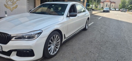 BMW 750 4395