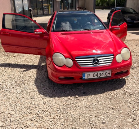 Mercedes-Benz 207 2