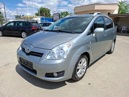 Toyota Corolla Verso 2.2 D4D