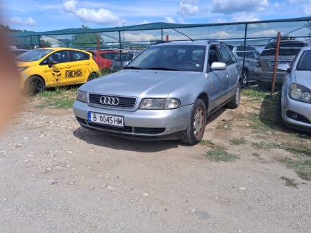 Audi A4 1.8 клима