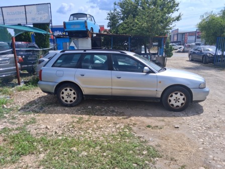 Audi A4 1.8 клима
