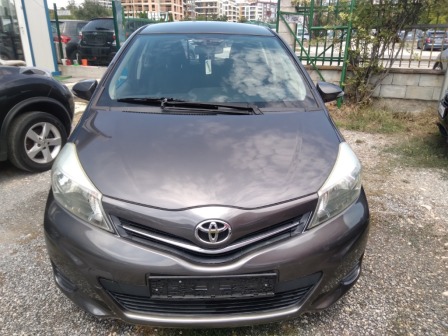 Toyota Yaris 1.3I 6speed