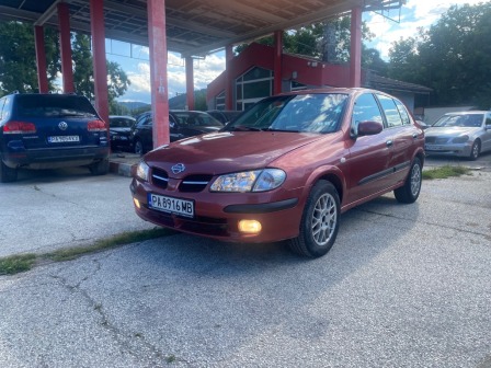 Nissan Almera 1.6I климатик