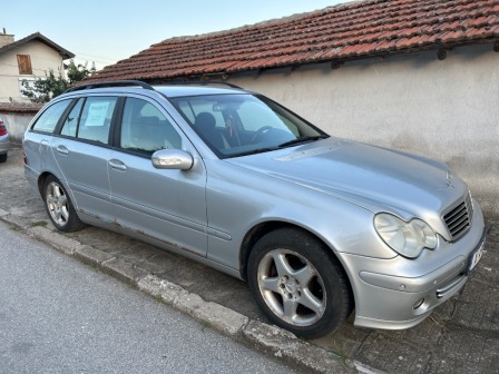 Mercedes-Benz C 220