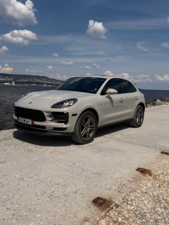 Porsche Macan Premium Plus