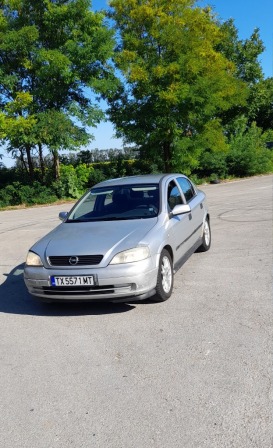 Opel Astra 2.0 i 136