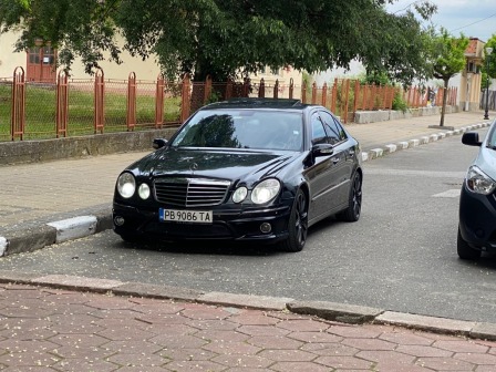 Mercedes-Benz E 320 3.2 204