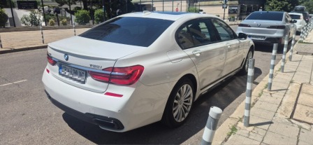 BMW 750 4395