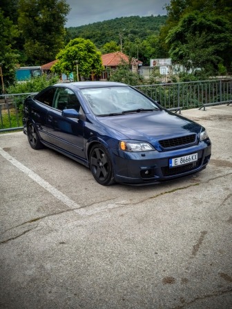 Opel Astra 1.8 16v Bertone