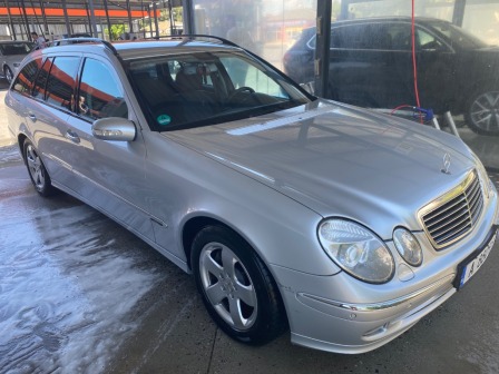 Mercedes-Benz E 280