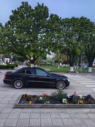 Mercedes-Benz E 270 2.7