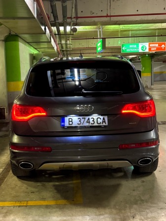 Audi Q7 3.0TDI/V12 pack