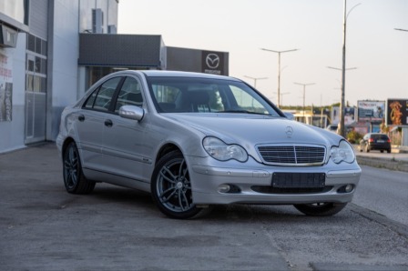 Mercedes-Benz C C200