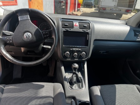VW Golf