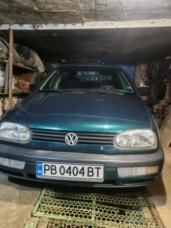 VW Golf 1.9