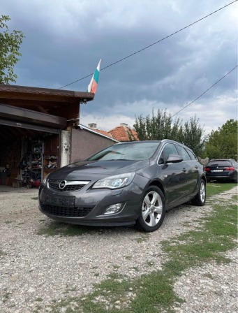 Opel Astra J COSMO 2.0CDTI