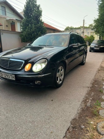 Mercedes-Benz E 270