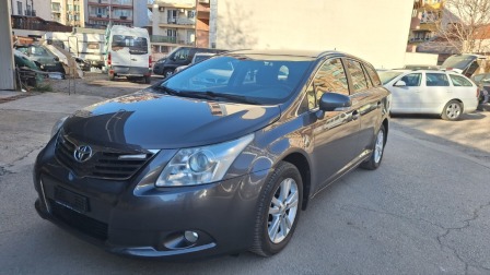 Toyota Avensis 2.0 автоматик