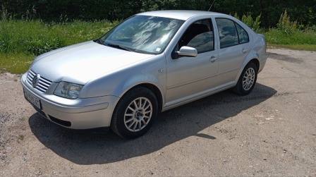VW Bora 1.6 16v 105кс