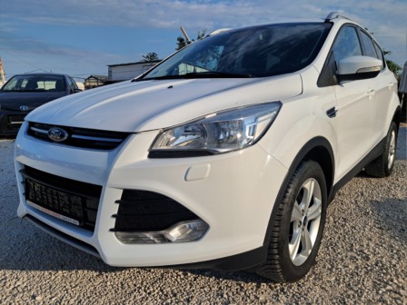 Ford Kuga 1.6i 180000км