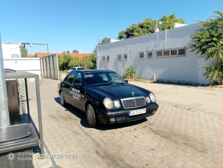 Mercedes-Benz E 200 Компресор
