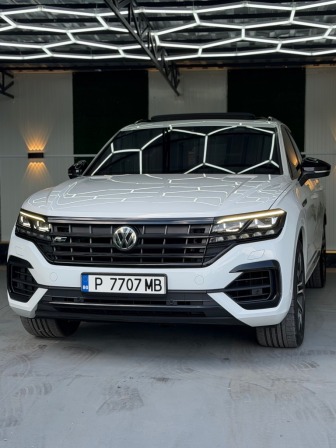 VW Touareg R-LINE