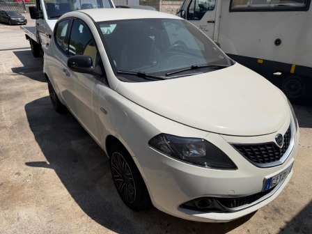 Lancia Ypsilon 1.0 Hybrid+ГАЗ