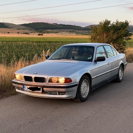 BMW 725