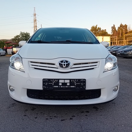 Toyota Auris 2.0 126к.Face