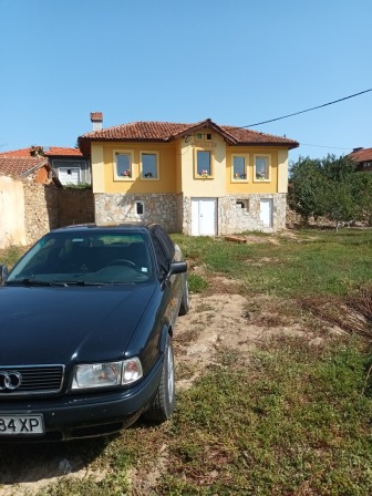 Audi 80 1.6 газ бензин
