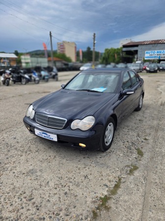 Mercedes-Benz C 200 2.2cdi 6скорост