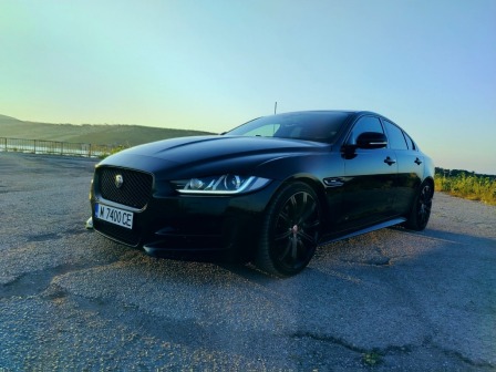 Jaguar XE R sport
